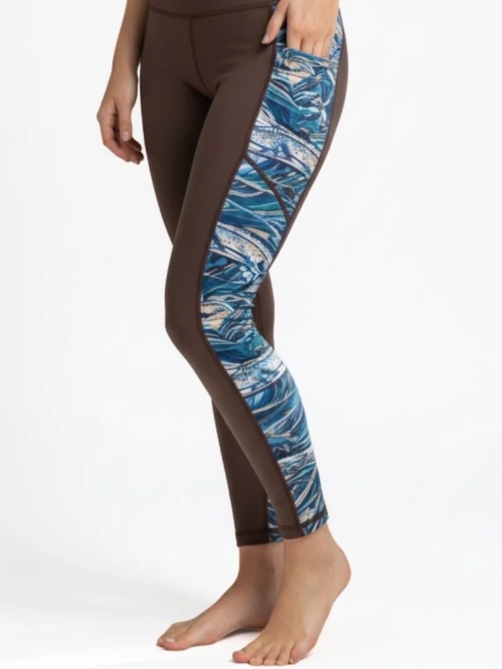 Rainbow Ridge Pocket Leggings with Blue Patterned Side Panel